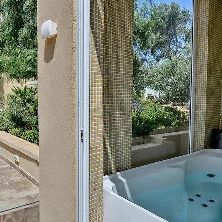 Ta Benna Villa Għajnsielem