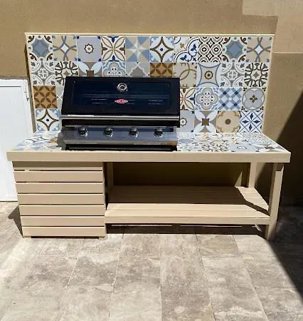 فيلة Ta Benna *