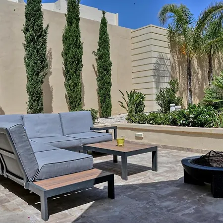 Ta Benna * Għajnsielem