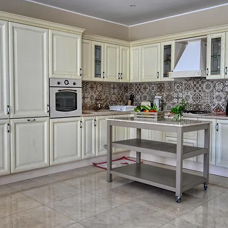 Villa Ta Benna Għajnsielem